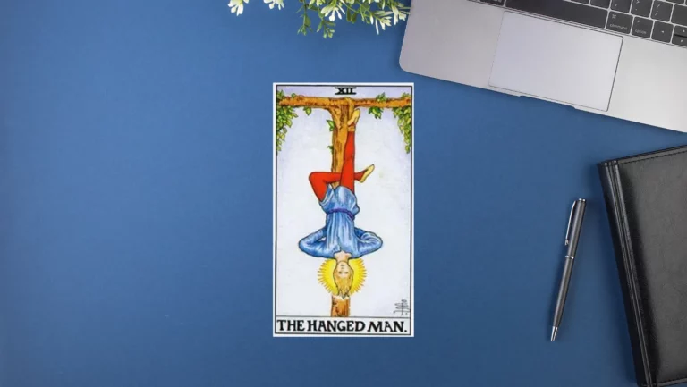 塔羅牌意解析｜12.The Hanged Man倒吊人